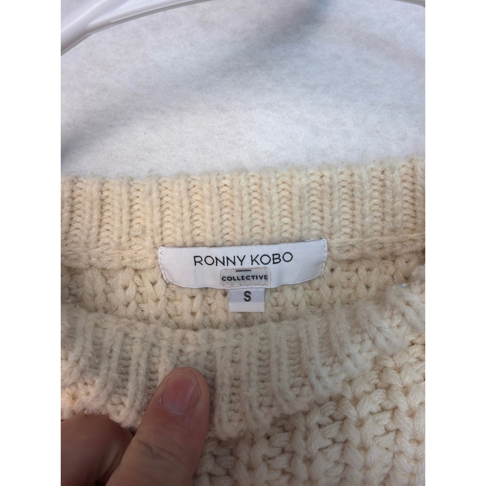 Ronny Kobo Collective Cream Cable Knit Cropped Sweater Ruffle Shoulder Small - Picture 3 of 7